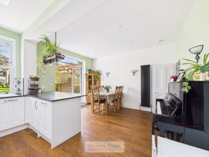 Photo 9- click for photo gallery